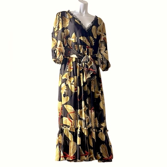 Dolce & Gabbana Pasta Designer Dress🍝, Size Large - Picture 4 of 17